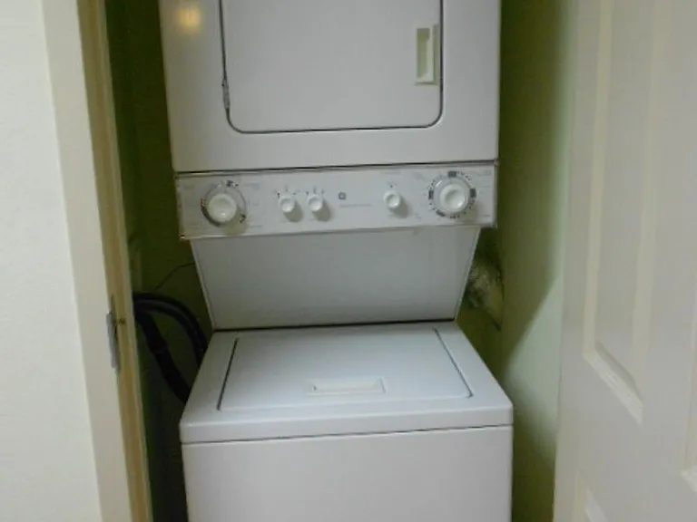 1609 W Pensacola St #211 — Photo 6