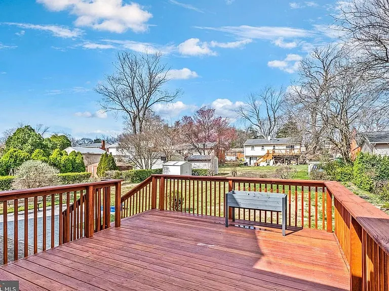 14027 Grayson Rd — Photo 11