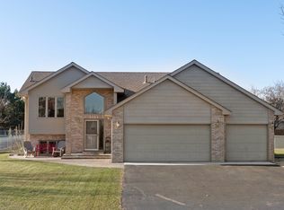 23159 Edison Ct, Rogers, MN 55374