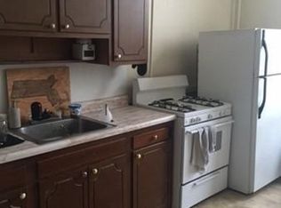 18 Elm St APT 2, Waltham, MA 02453