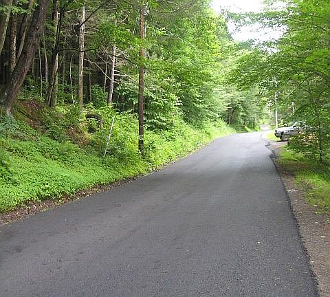 not many neighbors to see