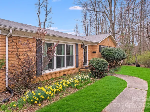 1377 Buckingham Ave, Gastonia, NC 28054