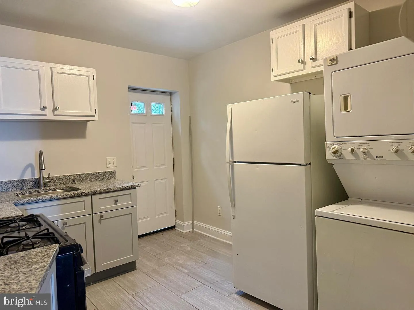 1 bed, 1.0 bath, 525 sqft, $995 — Photo 3