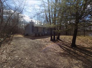 44 Skyline Dr, Albrightsville, PA 18210