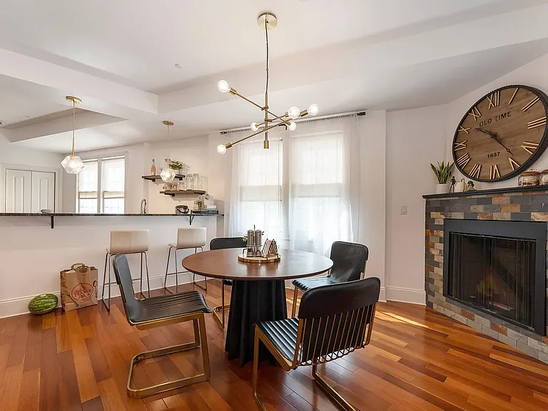 406 Main St #3 — Photo 9
