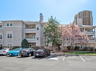 Oak Park Condo At Reston, Reston, VA 20190