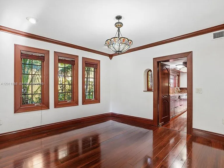 1137 Asturia Ave — Photo 36