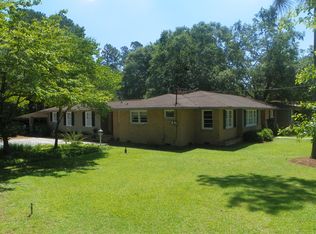 27 Edgewater Dr, Sumter, SC 29150