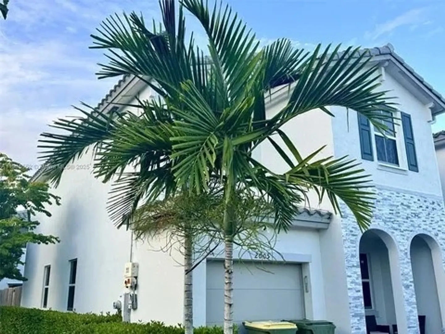 Stunning 3BR House in Homestead — Photo 1