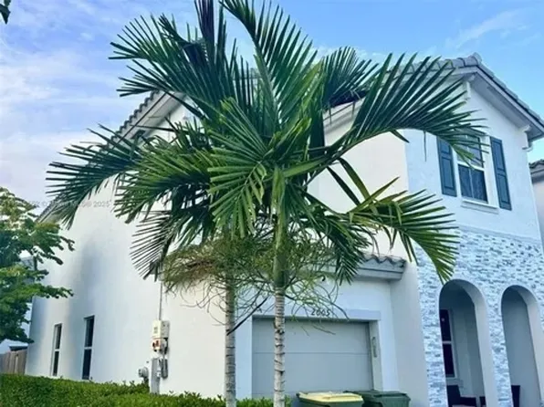 2605 SE 11th Ct, Homestead, FL 33035