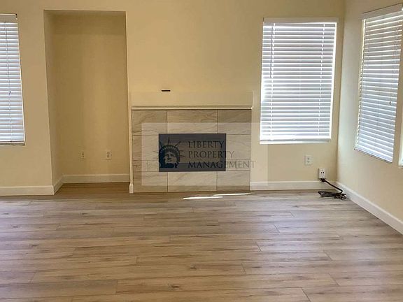2nd image of 177 Ravenwood Ct