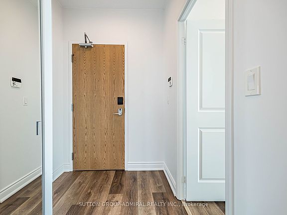 5th image of 1900 Lake Shore Blvd W #803