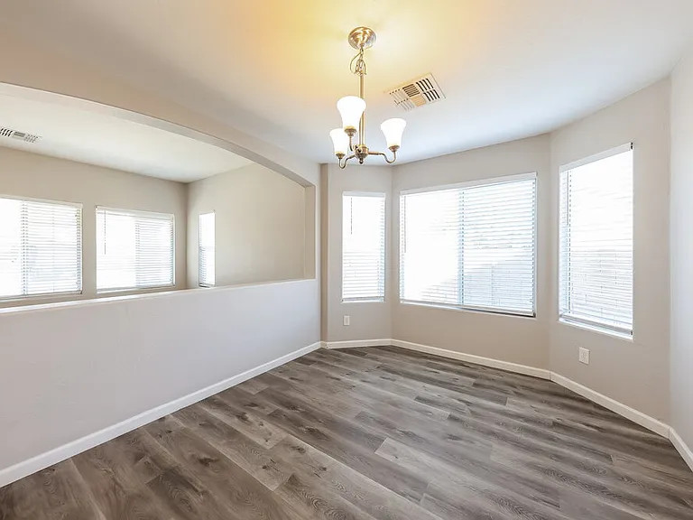 24254 W Desert Bloom St — Photo 7