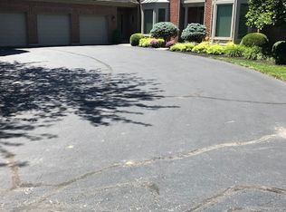 6859 Kenwood Rd, Cincinnati, OH 45243