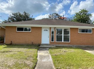 2021 Venus Pl, Violet, LA 70092