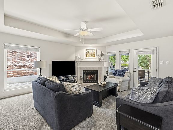 5th image of 217 Oak Hill Dr