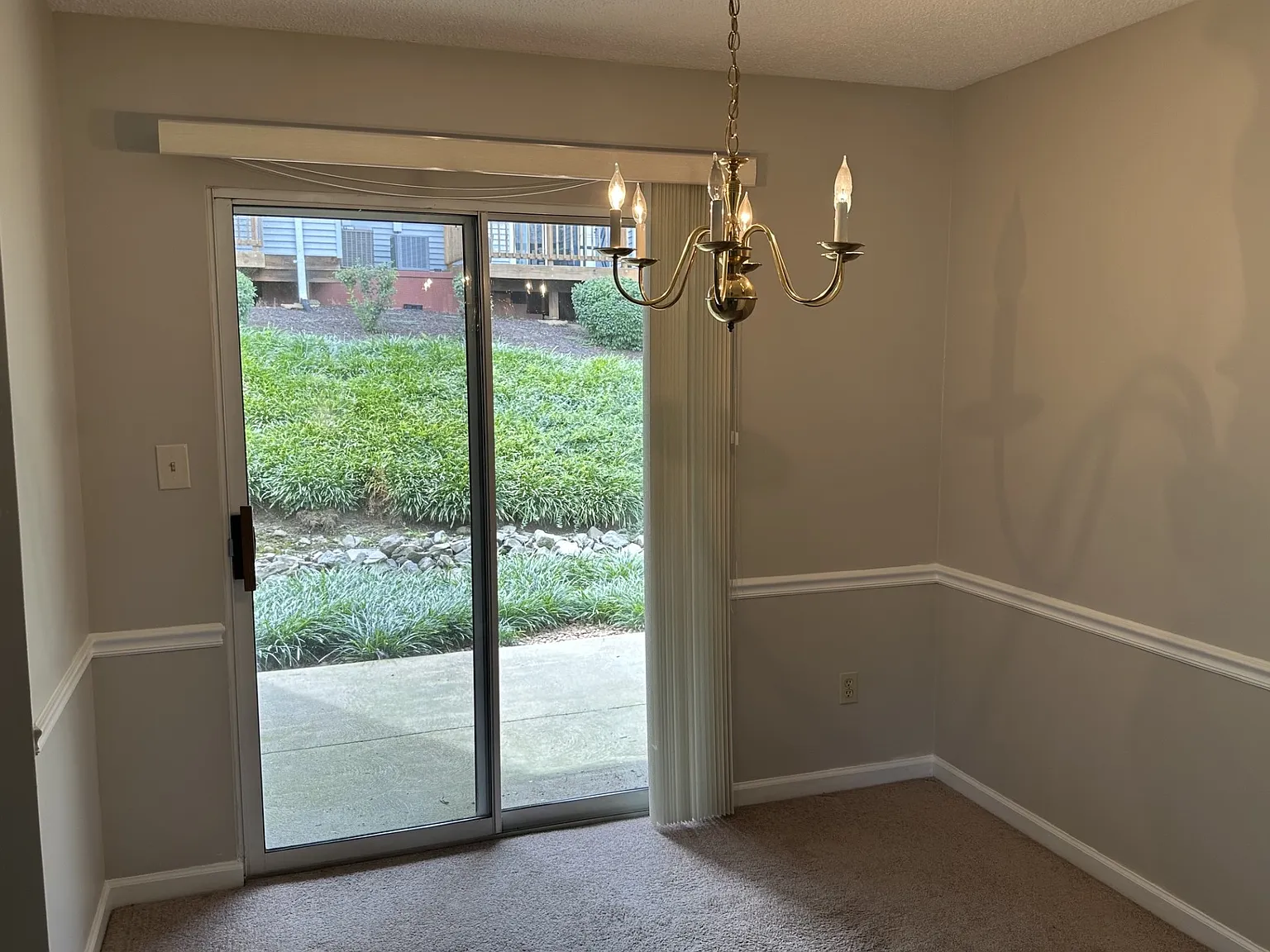 1471 Bobolink Pl — Photo 4