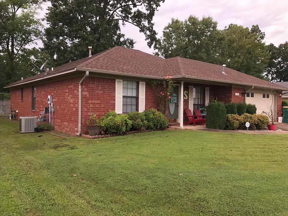 1st image of 1420 S Oswego Pl