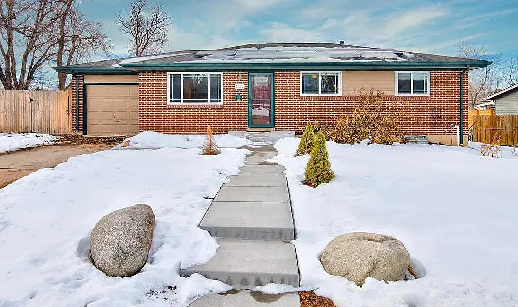 7882 E Briarwood Blvd — Photo 1