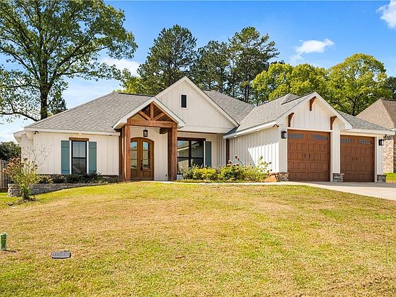 4th image of 313 Saint Landry Dr