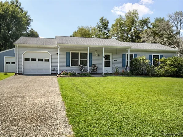 6740 Cedar Lake Dr, Gloucester, VA 23061