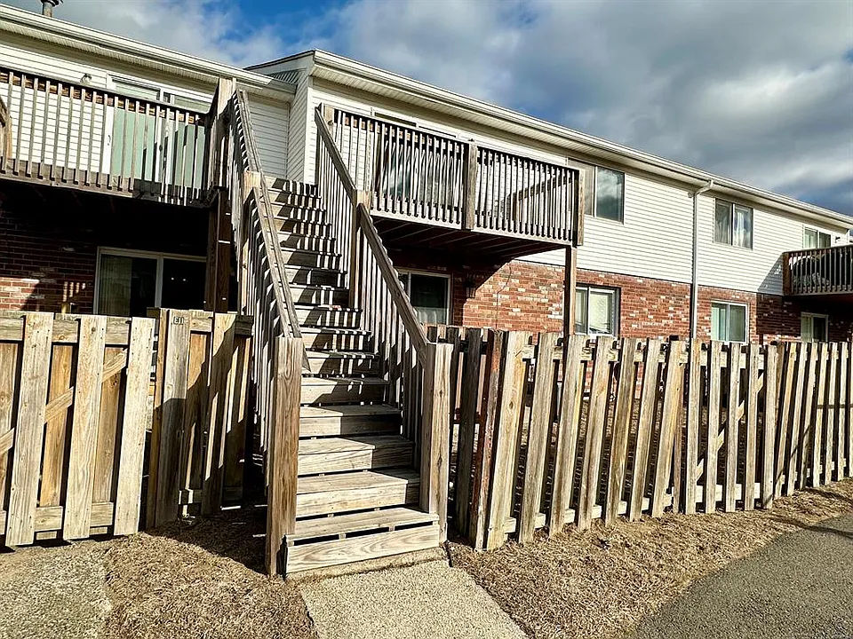 E9 Bradley Cir #E9