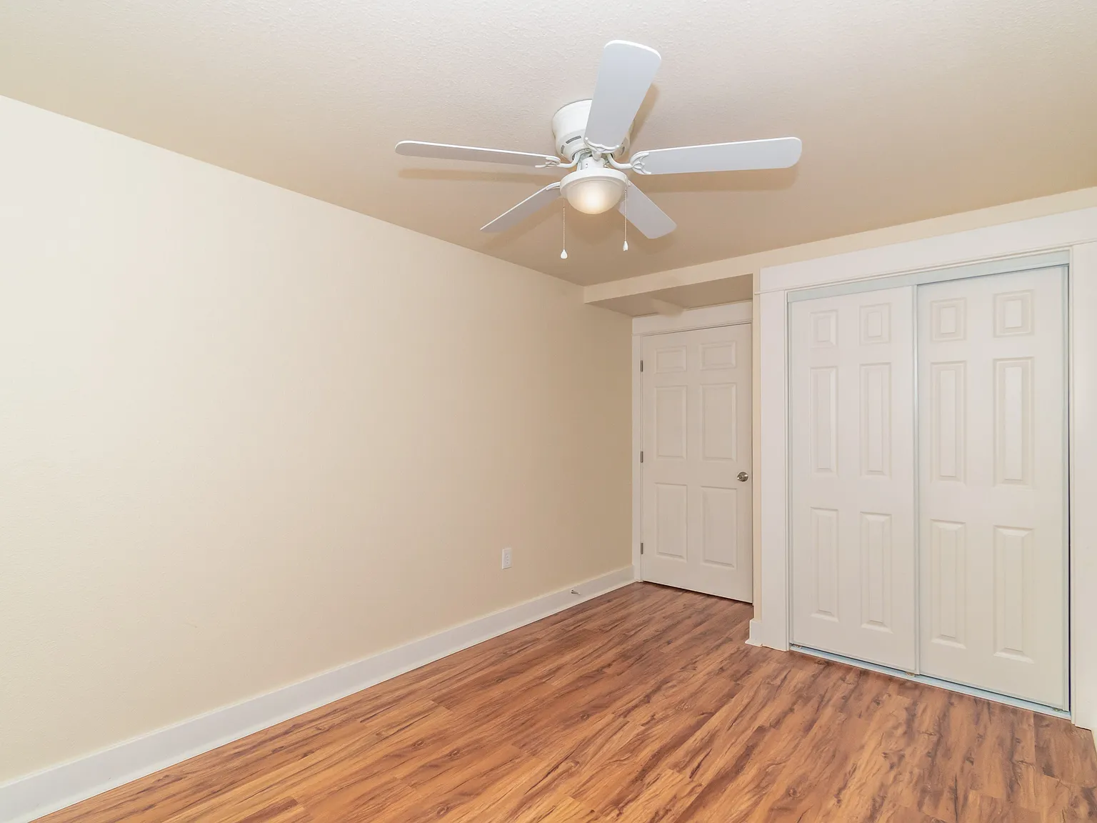 2 bed, $2,450 — Photo 4