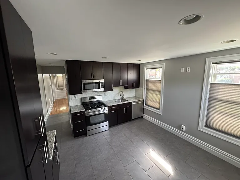 1246 McBride Ave #1 — Photo 1