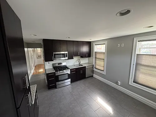 1246 McBride Ave #1 Photo 1