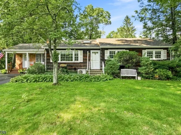 2 Mohican Trl, Jefferson Twp., NJ 07438
