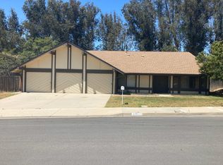2011 Calaveras Dr, Camarillo, CA 93010