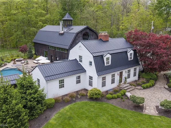7340 Valley View Rd, Hudson, OH 44236