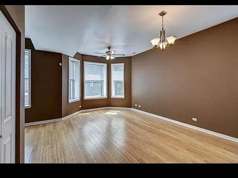 7154 S Vernon Ave #1 — Photo 3