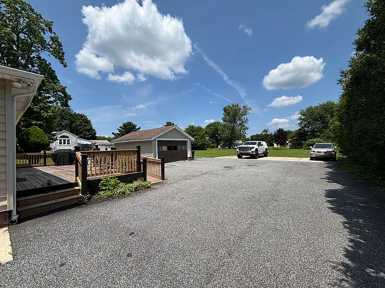 53-1 S New Middletown Rd — Photo 2