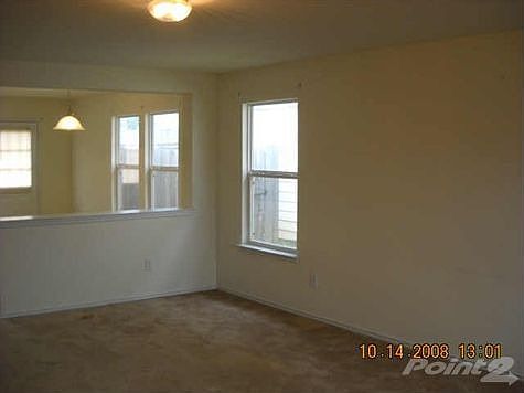 2nd image of 1466 Mission Hills Ln