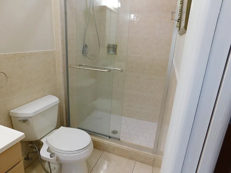 565 Piedmont Park #L — Photo 13