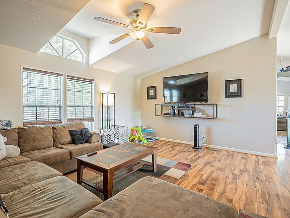 5th image of 7385 N Coltsfoot Dr