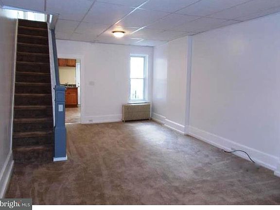 3rd image of 1827 W 3rd St