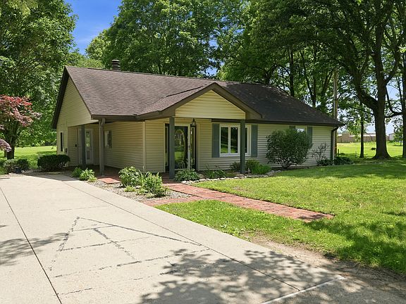 2nd image of 3269 E County Road 225 N