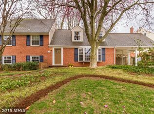 9521 Jomar Dr, Fairfax, VA 22032