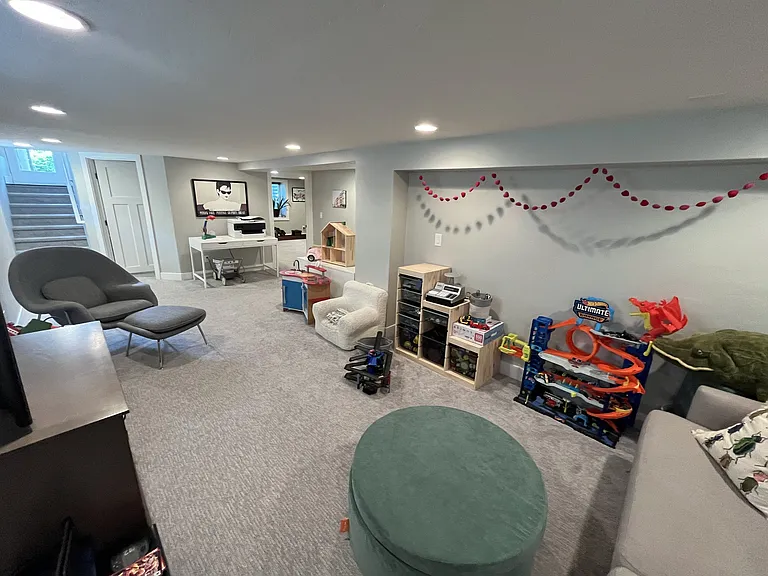 2575 Dahlia St — Photo 15