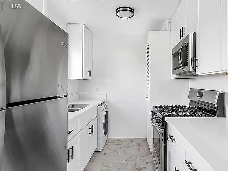 4138 Perlita Ave #1B — Photo 4