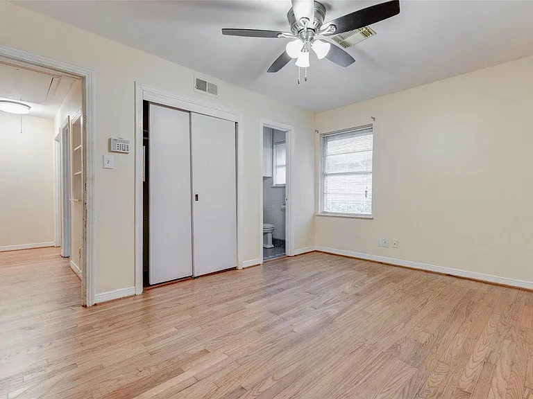 4026 Omeara Dr — Photo 10