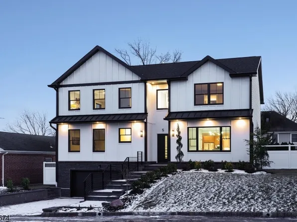 5 Oak St, Clark Twp., NJ 07066