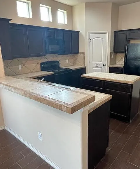 118 Creekside Villa Dr — Photo 4