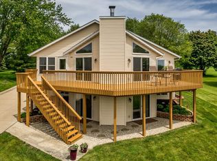 1573 Chadbourne Dr, Davis, IL 61019