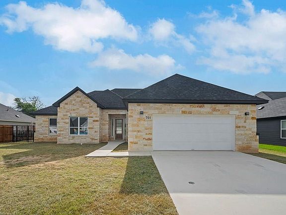 4th image of 701 Grace Ln