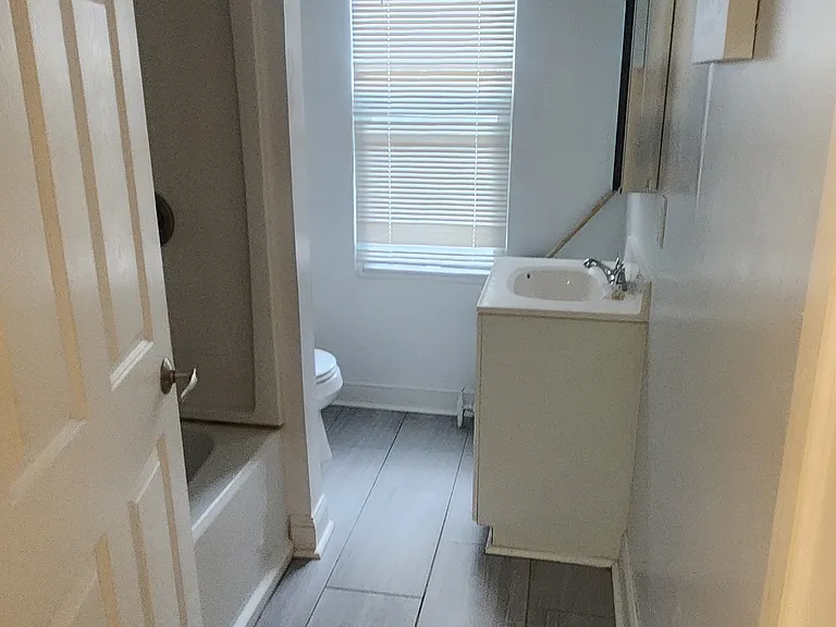445 Hansberry St #2 — Photo 6
