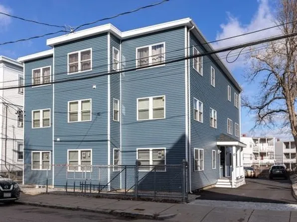 17 Greendale Rd APT 2R, Mattapan, MA 02126