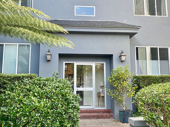 2nd image of 105 Palm Ave APT 9